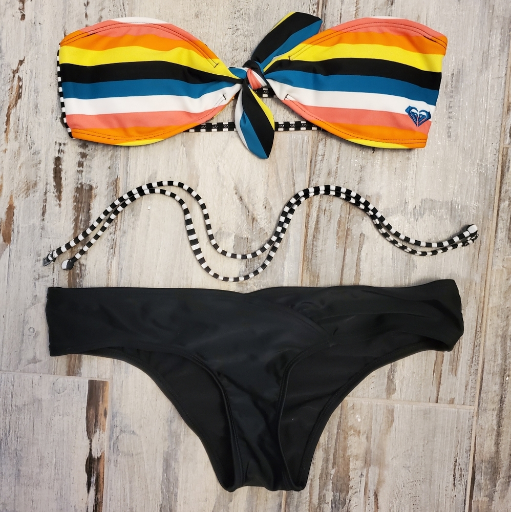 Adorable Roxy Bikini! Never worn!
